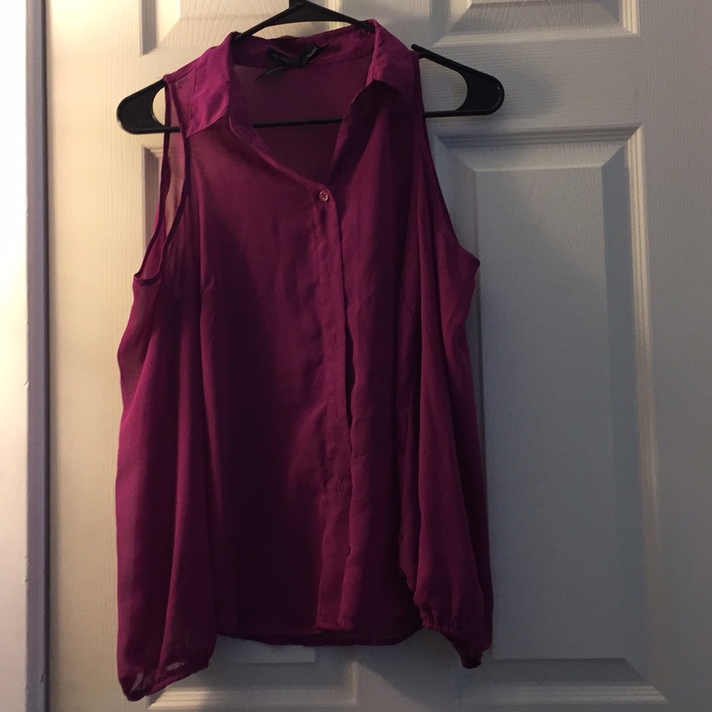 Plum blouse with shoulders cut out